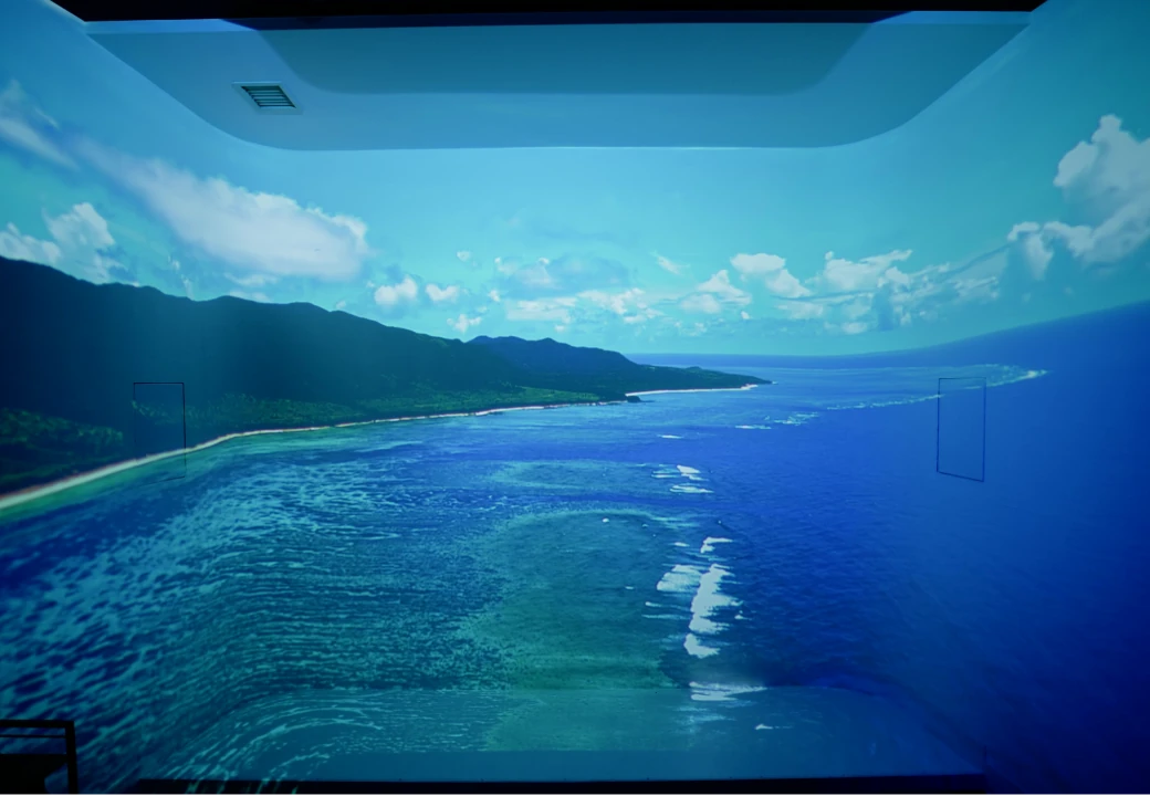 全身を包む映像空間イメージ画像